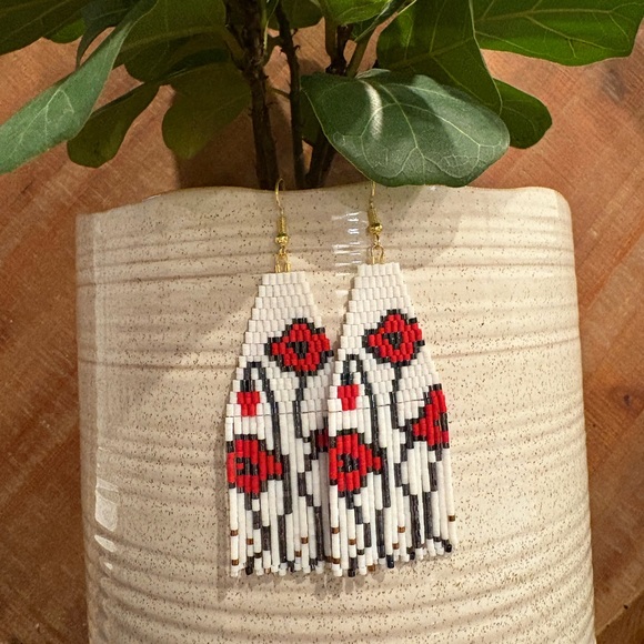 Jewelry - Beaded Poppy Earrings
